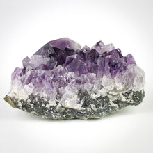 Carica l'immagine nel visualizzatore di Gallery, Drusa ametista-200 gr