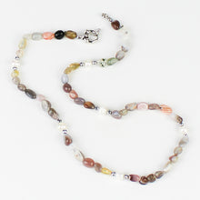 Carica l'immagine nel visualizzatore di Gallery, Collana girocollo burattatine agata botswana, ematite e perle