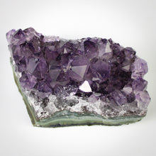 Carica l'immagine nel visualizzatore di Gallery, Drusa ametista-158 gr