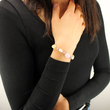 Carica l'immagine nel visualizzatore di Gallery, Bracciale donna burattate medie quarzi misti, ematite, perle di fiume e cristalli