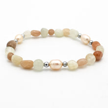 Carica l'immagine nel visualizzatore di Gallery, Bracciale donna burattatine pietra di luna con ematite e perle di fiume