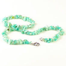 Carica l'immagine nel visualizzatore di Gallery, Collana girocollo chips amazzonite africana