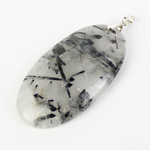 Carica l'immagine nel visualizzatore di Gallery, Ciondolo quarzo tormalinato forma ovale-22 gr