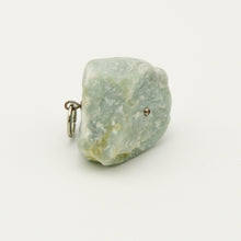 Carica l'immagine nel visualizzatore di Gallery, Ciondolo amazzonite grezzo irregolare