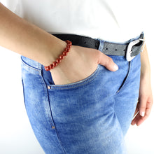 Carica l'immagine nel visualizzatore di Gallery, Bracciale unisex Diaspro rosso 8 mm sfaccettati