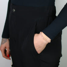 Carica l'immagine nel visualizzatore di Gallery, Bracciale unisex pietra di luna rosa 4 mm lisci