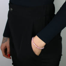 Carica l'immagine nel visualizzatore di Gallery, Bracciale unisex quarzo rosa 4 mm lisci