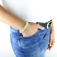 Carica l'immagine nel visualizzatore di Gallery, Bracciale unisex Prehnite 10 mm sfaccettati