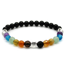 Carica l'immagine nel visualizzatore di Gallery, Bracciale unisex Sette chakra con onice nero liscio 6 mm e zama