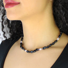 Carica l'immagine nel visualizzatore di Gallery, Collana girocollo burattatine ossidiana nera, ematite e perle