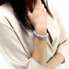 Carica l'immagine nel visualizzatore di Gallery, Bracciale unisex 8 mm Angelite e argento 925