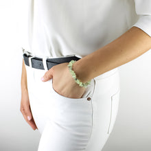 Carica l'immagine nel visualizzatore di Gallery, Bracciale donna chips prehnite