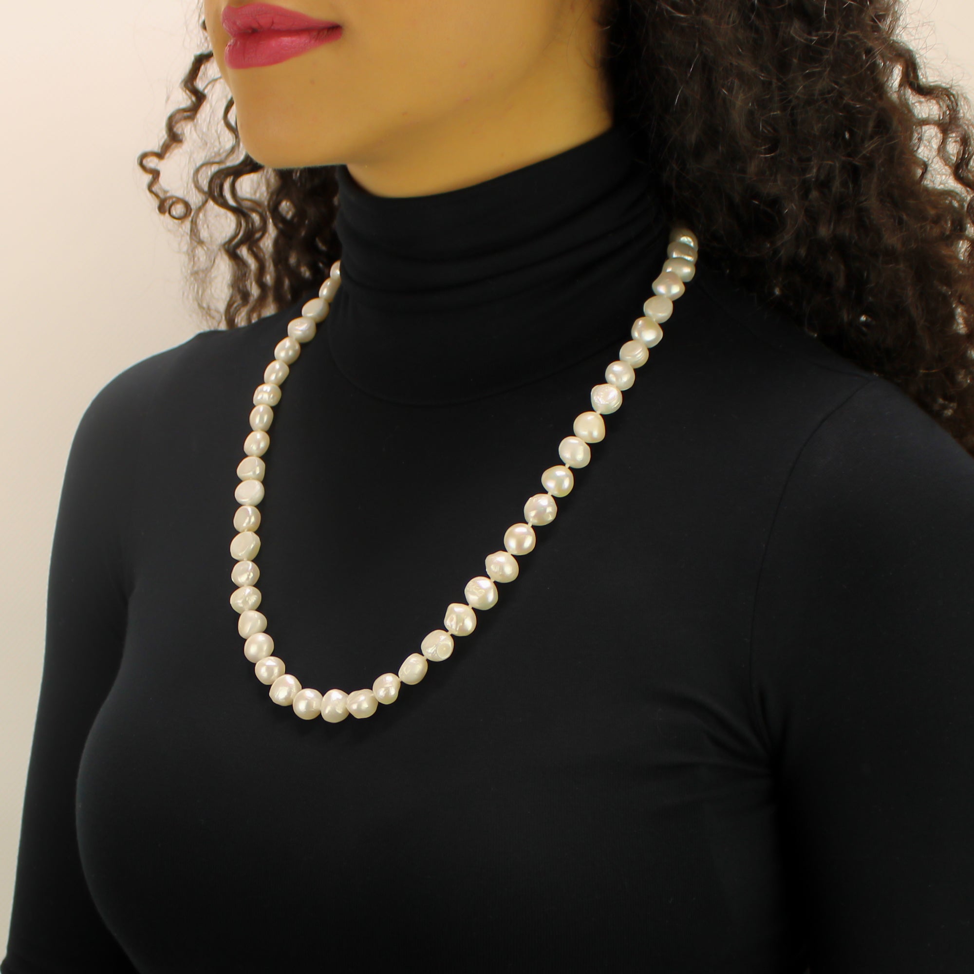 Collana media perle di fiume irregolari color bianco con chiusura in l –  Vanity PietreDure
