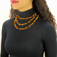 Carica l'immagine nel visualizzatore di Gallery, Collana lunga ambra taglio chips