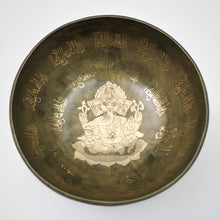Carica l'immagine nel visualizzatore di Gallery, Campana tibetana realizzata artigianalmente -1400 gr