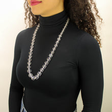 Carica l'immagine nel visualizzatore di Gallery, Collana media cristallo di rocca