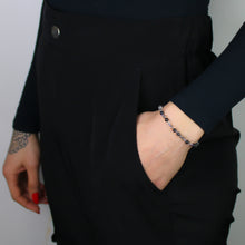 Carica l'immagine nel visualizzatore di Gallery, Bracciale unisex quarzo tormalinato 4 mm lisci