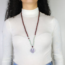 Carica l'immagine nel visualizzatore di Gallery, Mala legno di rosa e giada