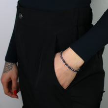 Carica l'immagine nel visualizzatore di Gallery, Bracciale unisex ematite 4 mm lisci