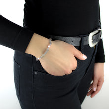 Carica l'immagine nel visualizzatore di Gallery, Bracciale donna burattatine labradorite con ematite e perle di fiume