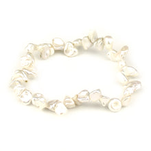 Carica l'immagine nel visualizzatore di Gallery, Perle di fiume, bianche, irregolari, schiacciate