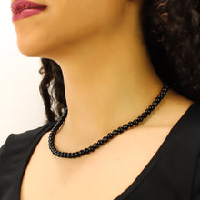 Carica l'immagine nel visualizzatore di Gallery, Collana girocollo onice nero 6 mm lisci