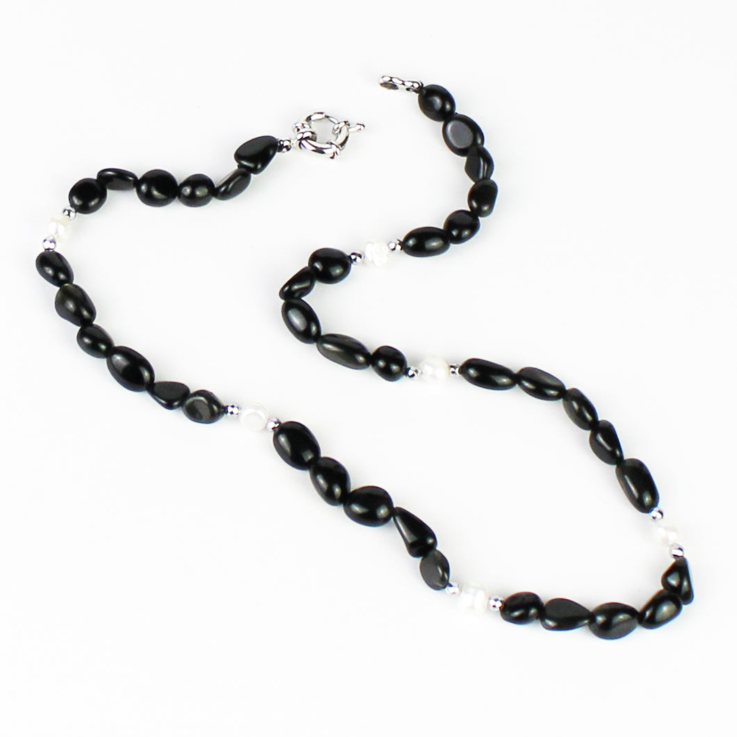 Collana girocollo burattatine ossidiana nera, ematite e perle