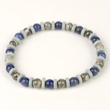 Carica l&#39;immagine nel visualizzatore di Gallery, Bracciale uomo 6 mm avventurina blu, paesina grigia e rondelle in ceramica
