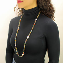 Carica l&#39;immagine nel visualizzatore di Gallery, Collana media pietre miste con ematite e perle di fiume

