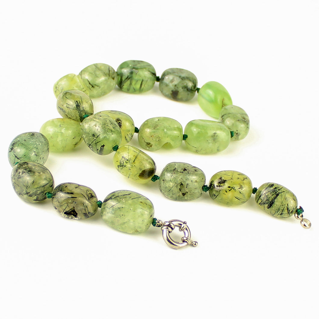 Collana girocollo burattate prehnite