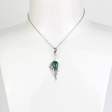 Carica l&#39;immagine nel visualizzatore di Gallery, Ciondolo ala malachite e argento 925
