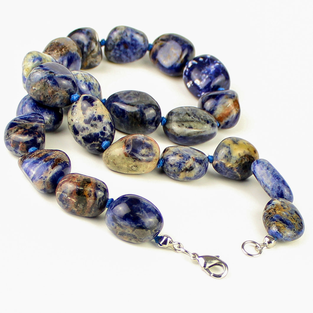 Collana girocollo burattate sodalite