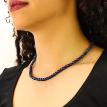 Carica l&#39;immagine nel visualizzatore di Gallery, Collana girocollo sodalite 6 mm sfaccettati
