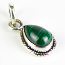 Carica l&#39;immagine nel visualizzatore di Gallery, Ciondolo malachite e argento 925-2 gr
